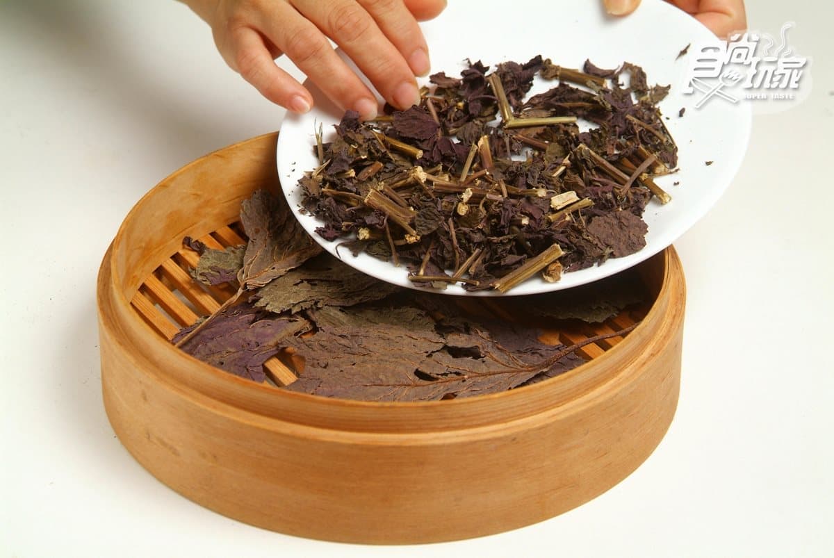 大閘蟹好吃的祕訣！達人傳授：用「這個」清蒸去寒、「麵拖蟹」醬汁還能拌飯
