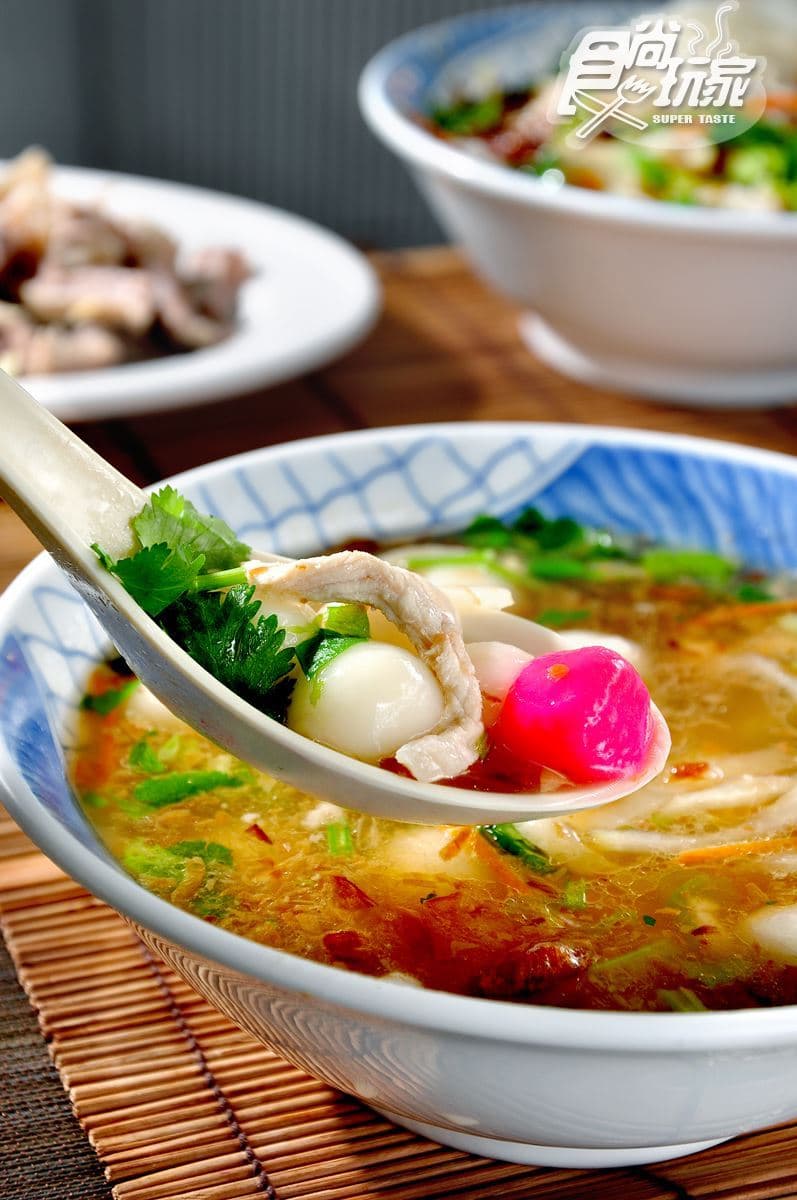 芶芶麵、豬皮飯、「濕」豆干吃過沒?南庄老街8家招牌小吃 芶芶麵、豬皮飯、「濕」豆干吃過沒?南庄老街8家招牌小吃