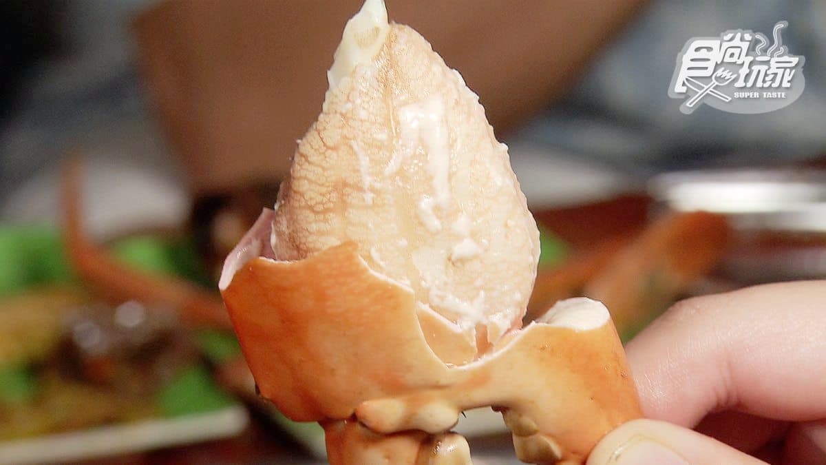太划算!巨無霸海鮮鍋不到1,500元,加250元還可越式燒烤吃到飽 太划算!巨無霸海鮮鍋不到1,500元,加250元還可越式燒烤吃到飽