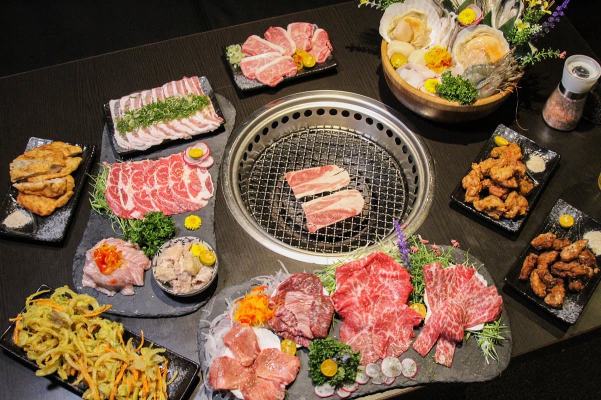 一篇秒懂「新北耶誕城」55必玩亮點！4大燈區+週邊宵夜+甜點+小吃