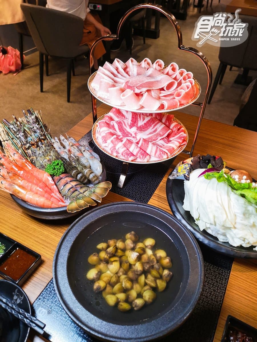 【新開店】4層肉盤超驚人！台灣最強「單人痛風鍋」北上插旗
