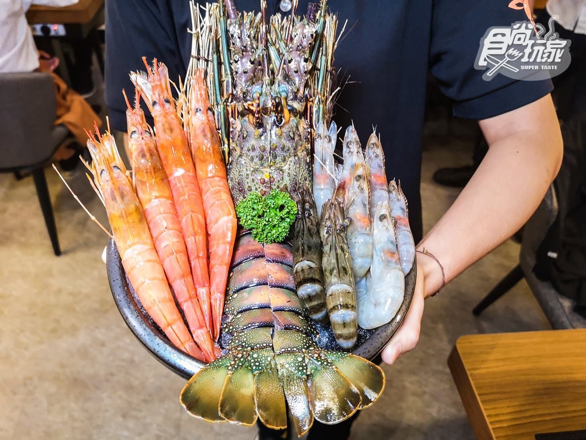 【新開店】4層肉盤超驚人！台灣最強「單人痛風鍋」北上插旗