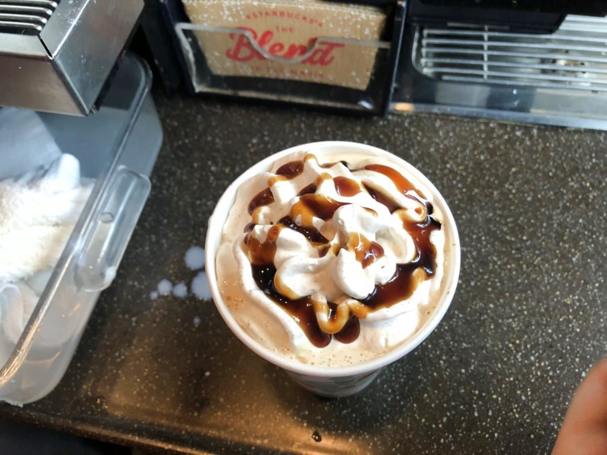 星巴克「買一送一」券月底前這樣拿＋耶誕隱藏飲品「薑餅香那堤」