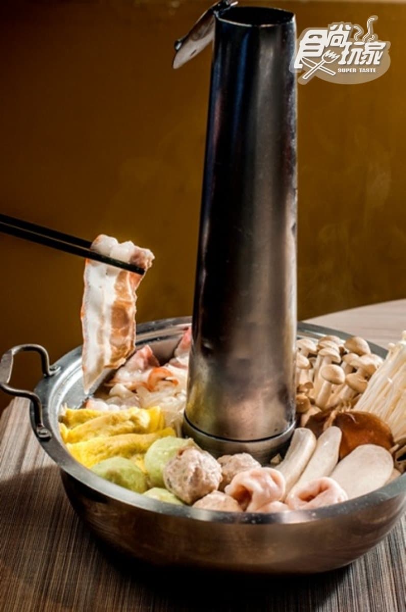 冬天快筆記！5家長紅不敗的「酸菜白肉鍋」，天冷最好吃