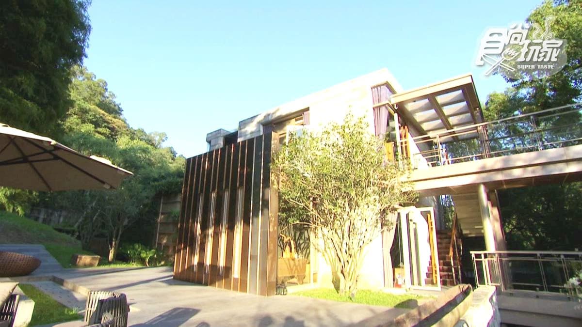 台灣十大必住旅宿NO.1！森林度假別墅4種獨特房型，還有山泉水游池