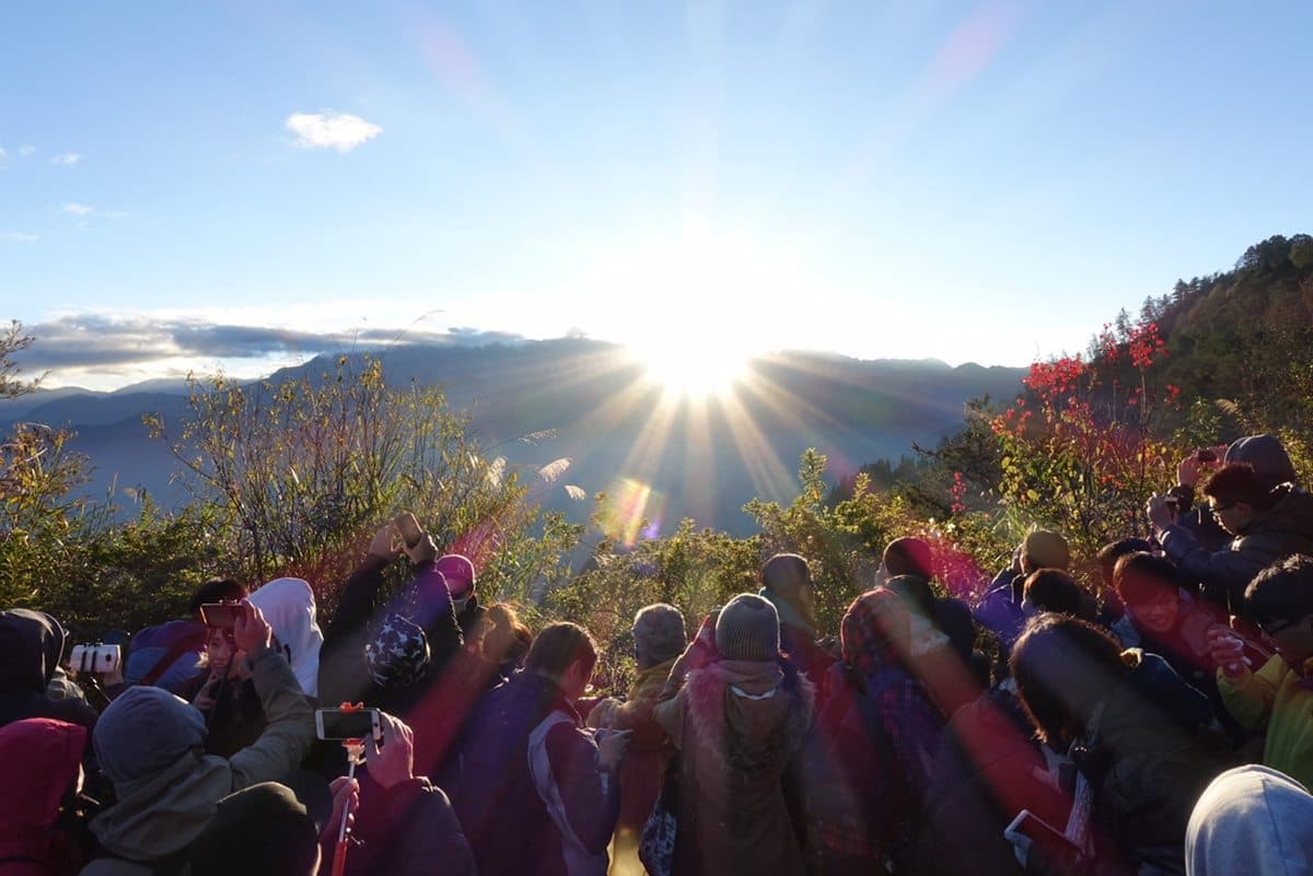 看煙火+追日出+玩樂園！2019年「4天跨年連假」這樣玩
