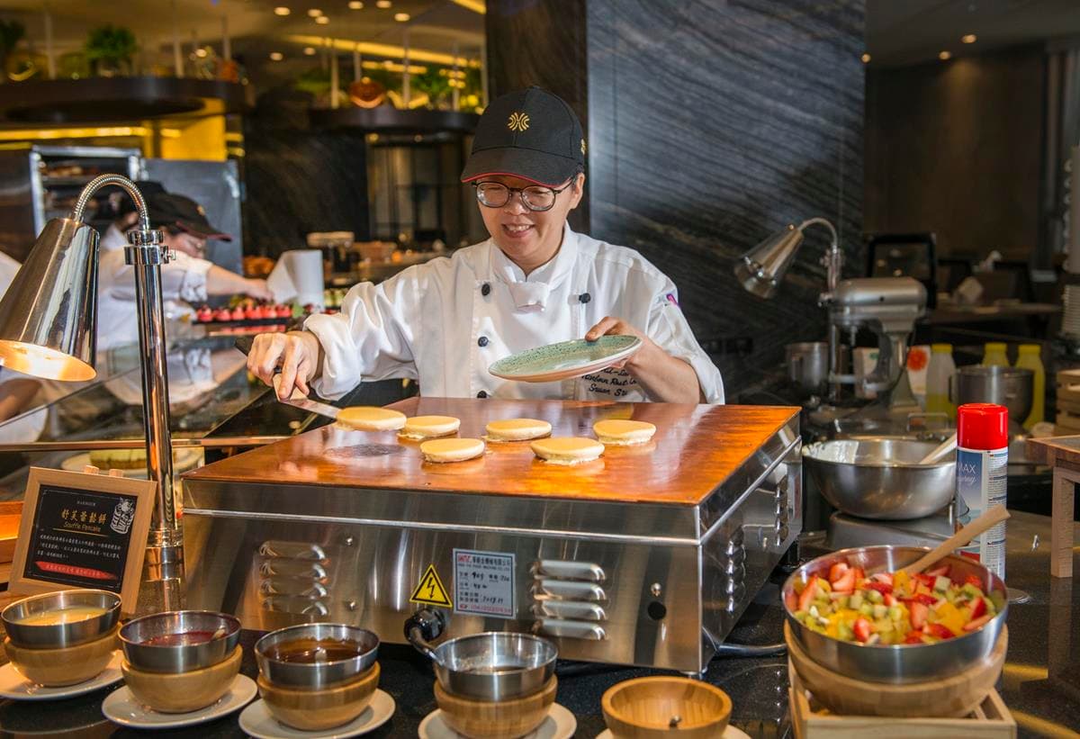 史上最低折扣！Buffet扛壩子「漢來海港」自助餐廳，壽星當日6折