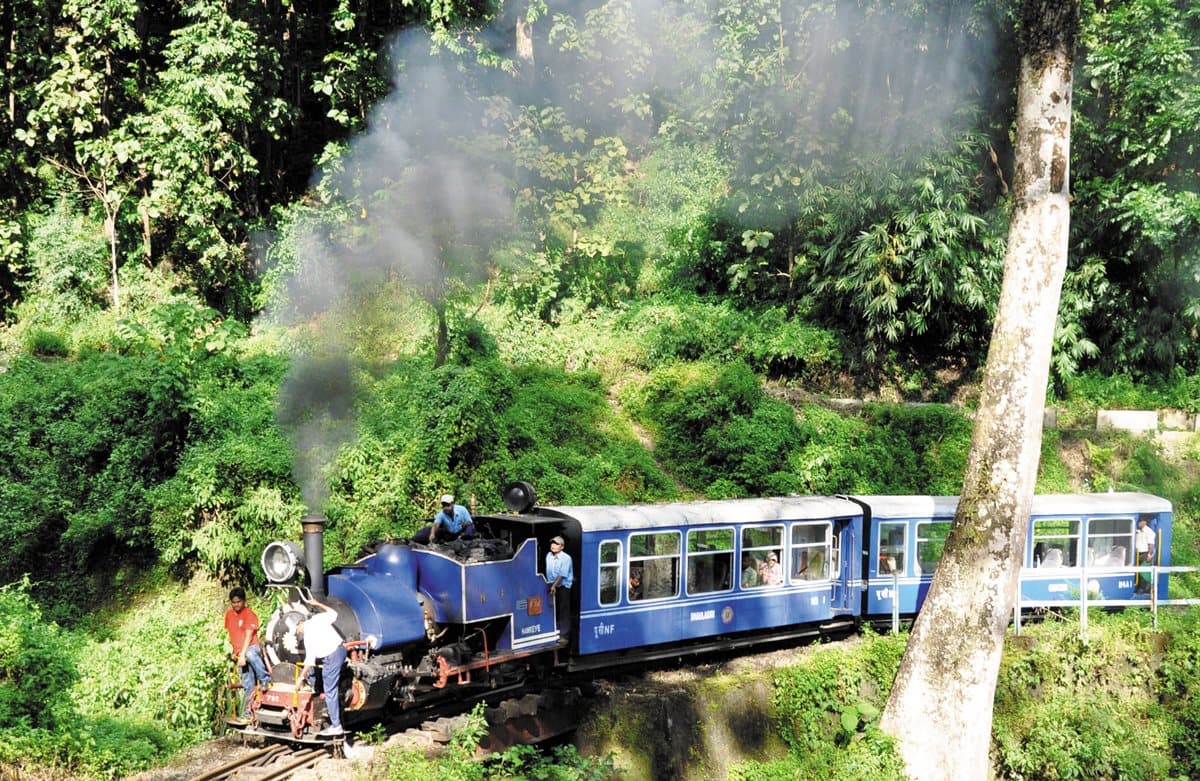 好夢幻！搭「霍格華茲列車」坐頭等艙  跟著哈利波特去旅行
