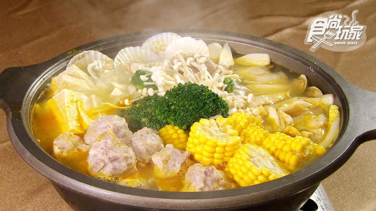 宜蘭人最愛無菜單料理！「生魚片船」超霸氣、「草繩貴妃牛」會噴火