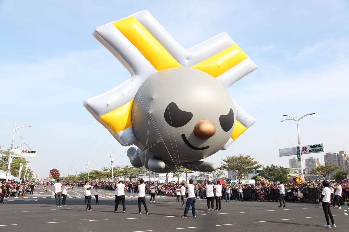 超萌軍團現身!亞洲最大23顆「卡通氣球遊行」本週六登場 超萌軍團現身!亞洲最大23顆「卡通氣球遊行」本週六登場