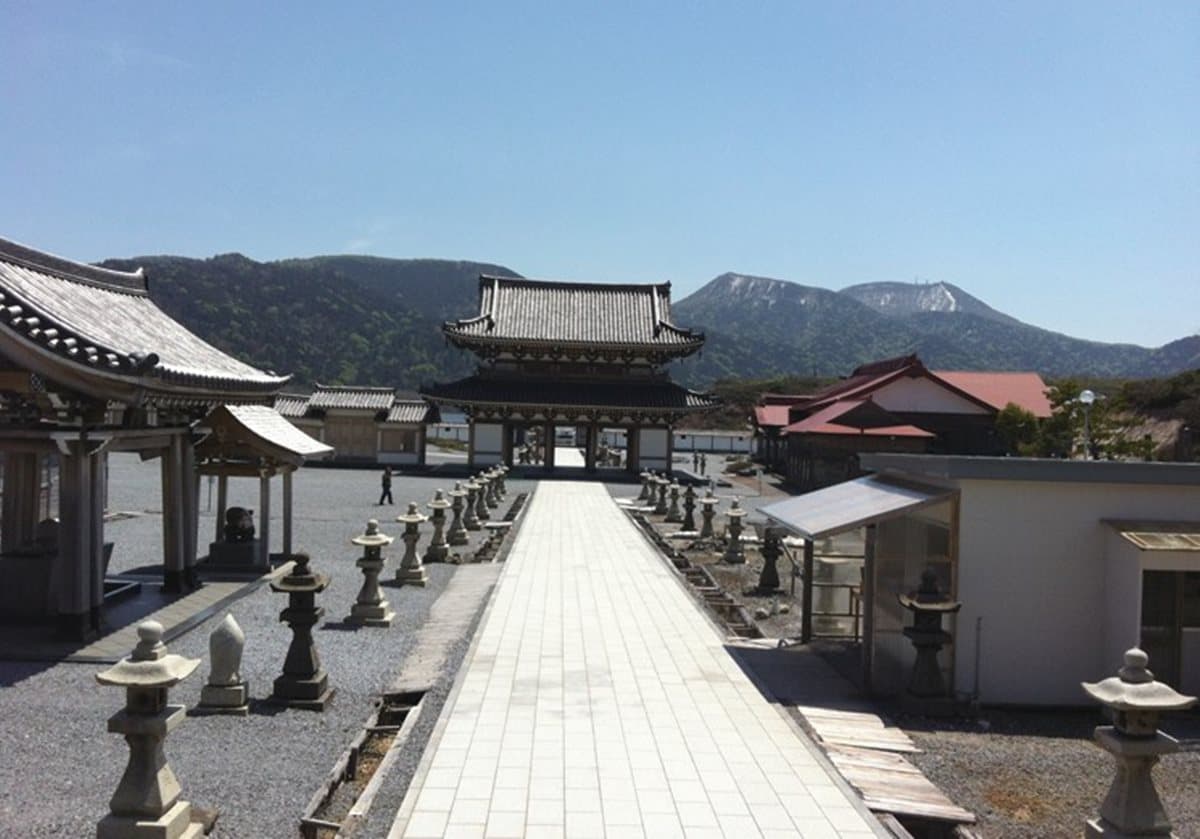 到「靈異景點」泡溫泉你敢嗎？這處名湯「膽小鬼勿入」