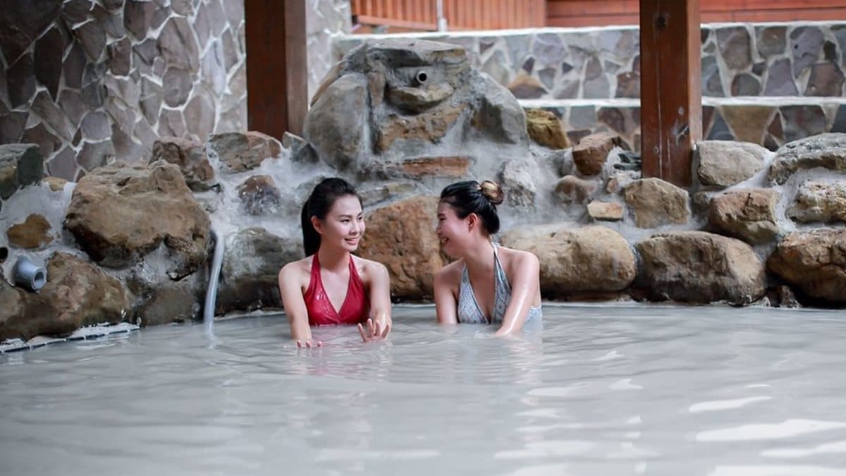 關子嶺泡湯小旅行10大必玩！穿浴衣美拍、吃桶仔雞、賞水火同源