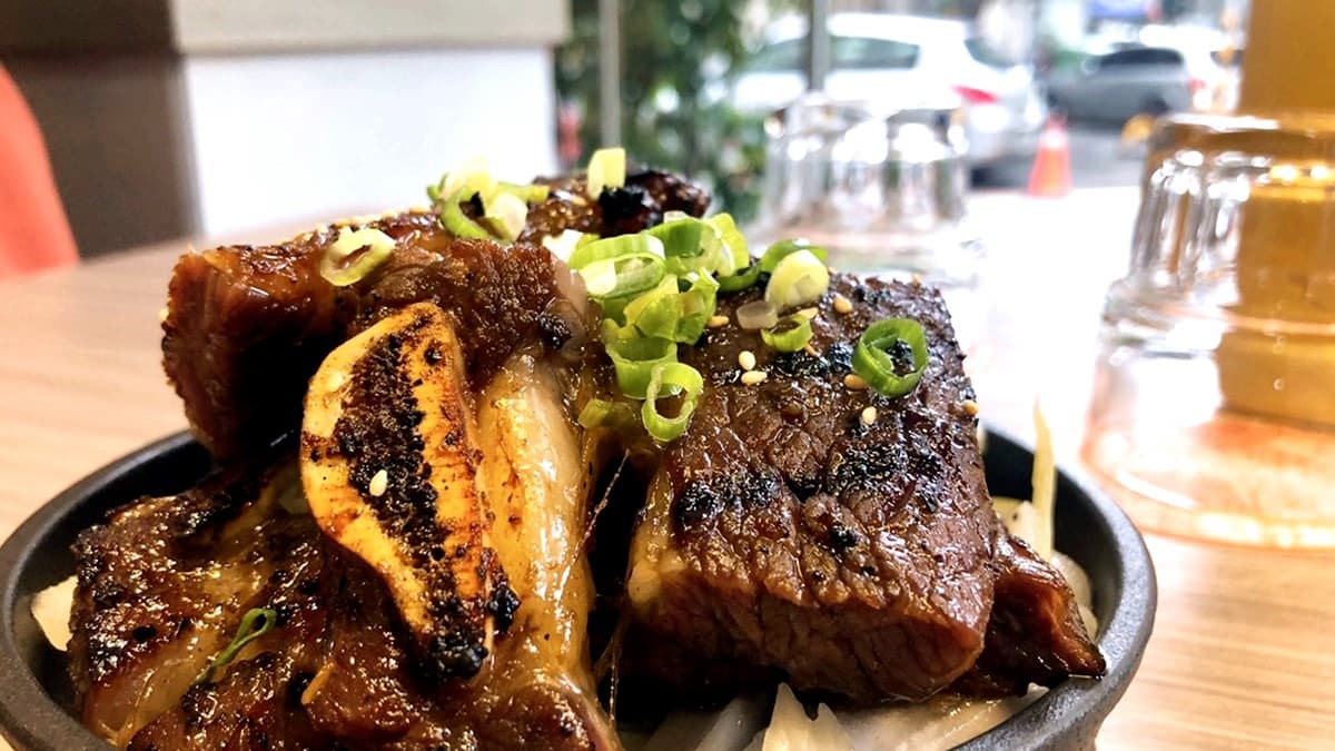 【新開店】超厚「海鮮煎餅」竟有2隻肥蝦!高CP韓式料理還推「特濃料多豆腐鍋」 【新開店】超厚「海鮮煎餅」竟有2隻肥蝦!高CP韓式料理還推「特濃料多豆腐鍋」