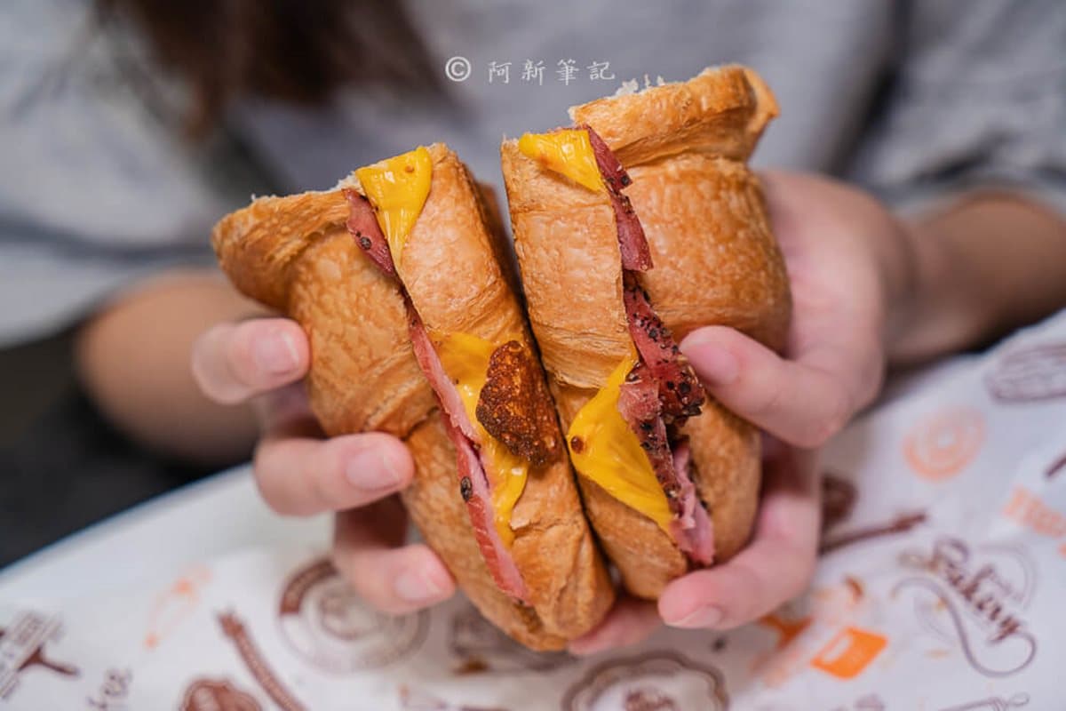 點這款可以吃很久！「巨人可頌」超吸睛　百元就有找