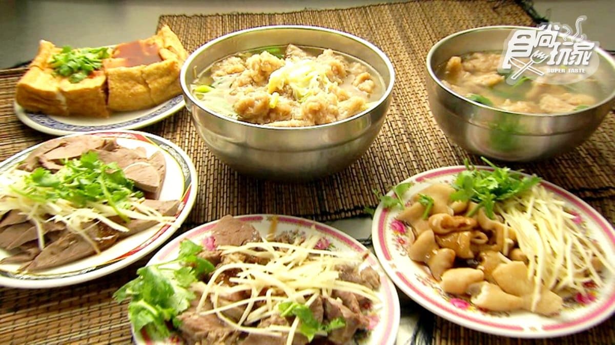 藏在傳統市場的厲害肉羹麵!大量肉羹搭蛋花油蔥湯,一開店就客滿 藏在傳統市場的厲害肉羹麵!大量肉羹搭蛋花油蔥湯,一開店就客滿