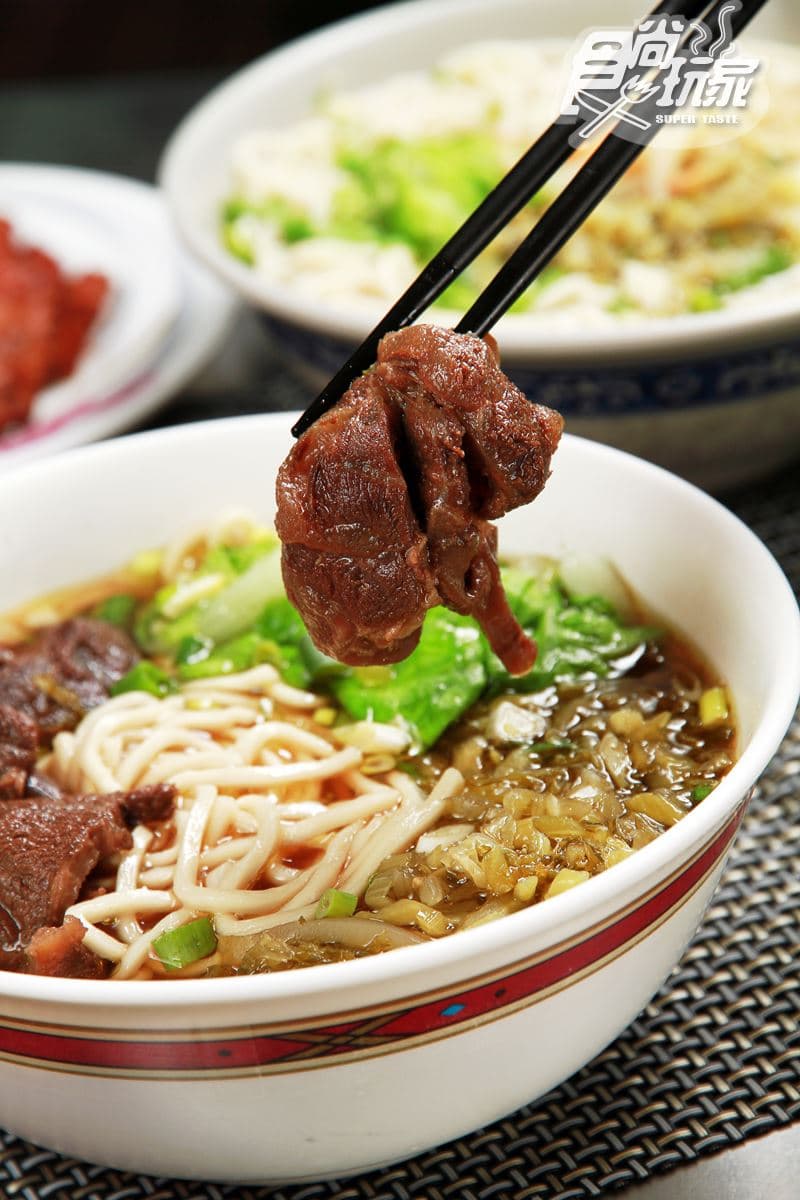 南投人吃不膩7家老字號：百年意麵、溪蝦扣仔嗲、ㄉㄨㄞ ㄉㄨㄞ綠豆粉粿