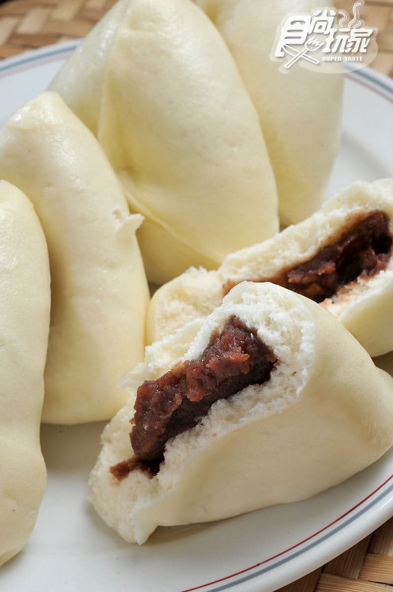 中壢吃貨點名這9家：50年「糖三角」、米干配豌豆粉、「中壢最好吃牛肉麵」