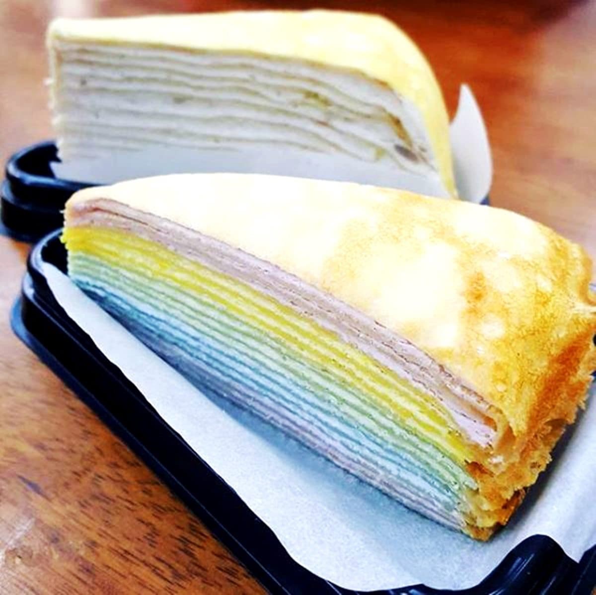 IG火紅甜點！超人氣彩虹千層這7家→第3家「愛心系列」每日限量2個