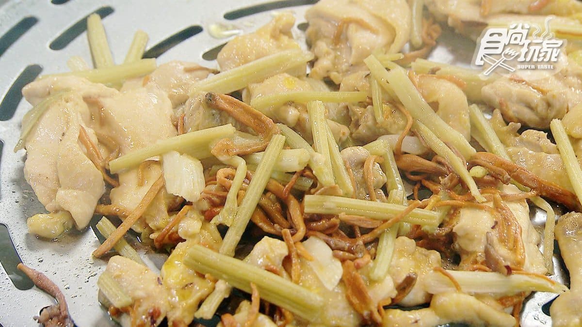 冬瓜盅火鍋吃過沒？肉品、海鮮涮粥湯，還有「桑拿雞」蒸的超鮮甜