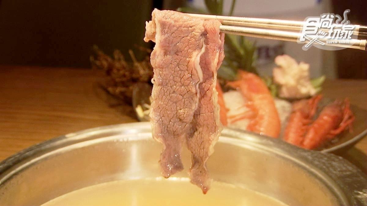 網路零負評!這家火鍋必吃麵包蟹、法國藍龍蝦、「六色蝦」,每一口都鮮甜 網路零負評!這家火鍋必吃麵包蟹、法國藍龍蝦、「六色蝦」,每一口都鮮甜