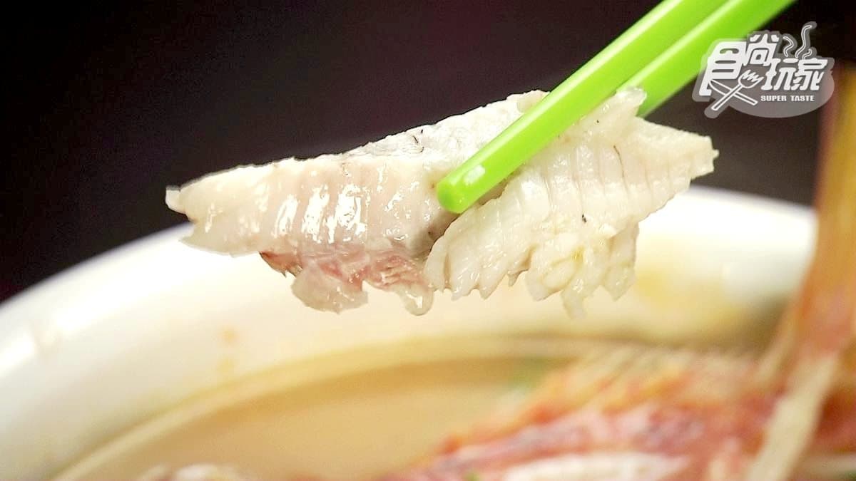 高CP值越南料理！「海鮮河粉」滿滿現撈漁獲，「酸辣魚湯」竟有3條魚