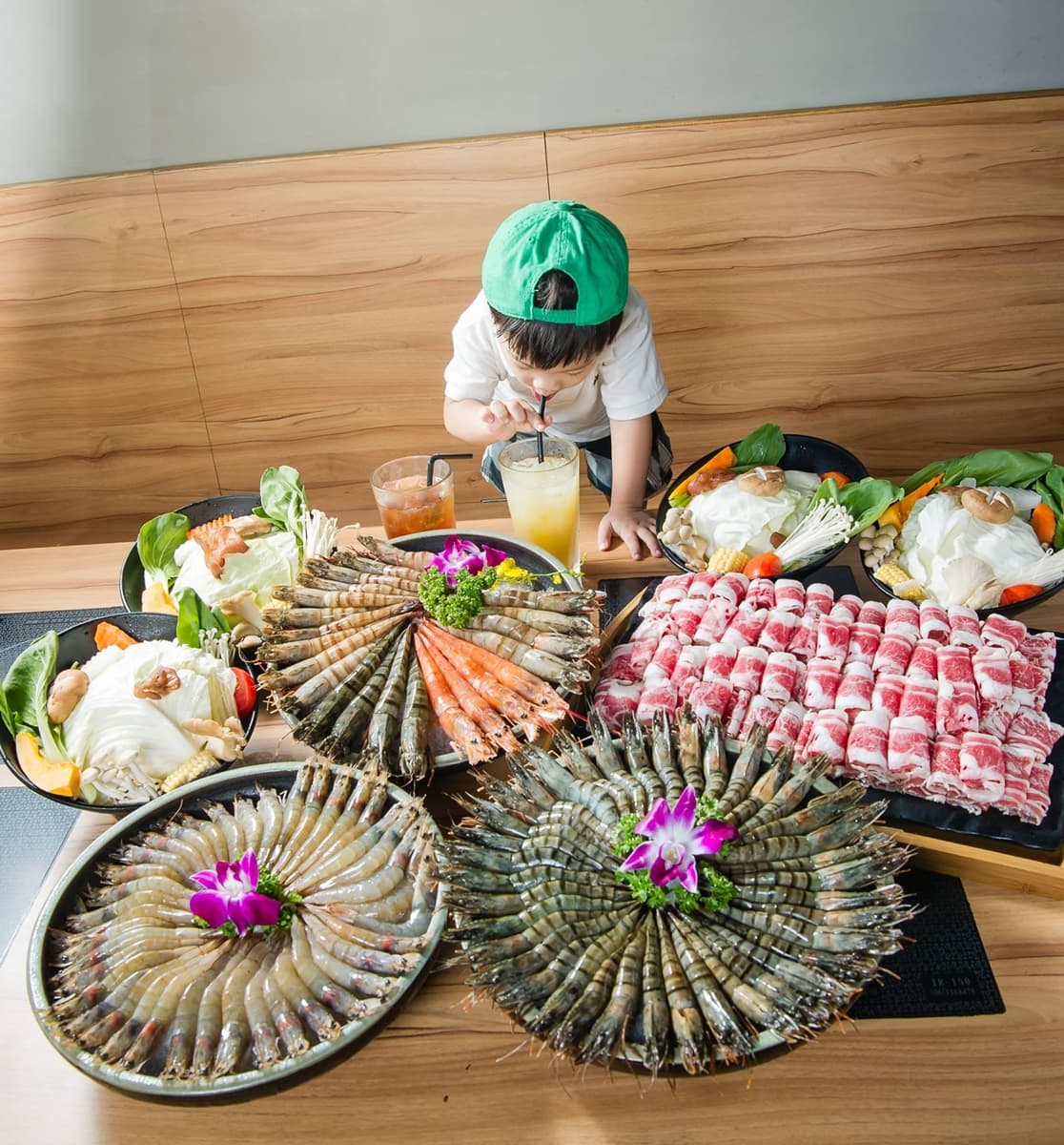 幾歲生日送幾隻蝦！鍋物店「最狂慶生禮」  目前最高紀錄75歲