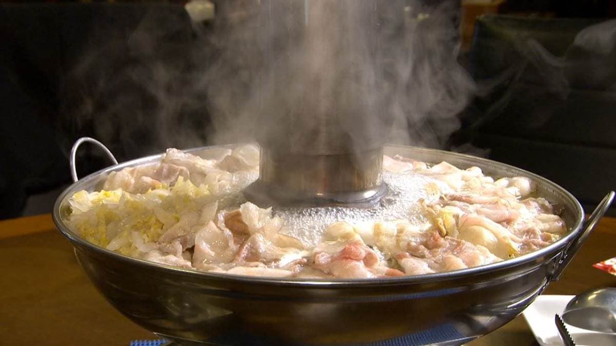 光聞就流口水！五星級主廚酸菜白肉鍋，必點隱藏版「祕密武器」