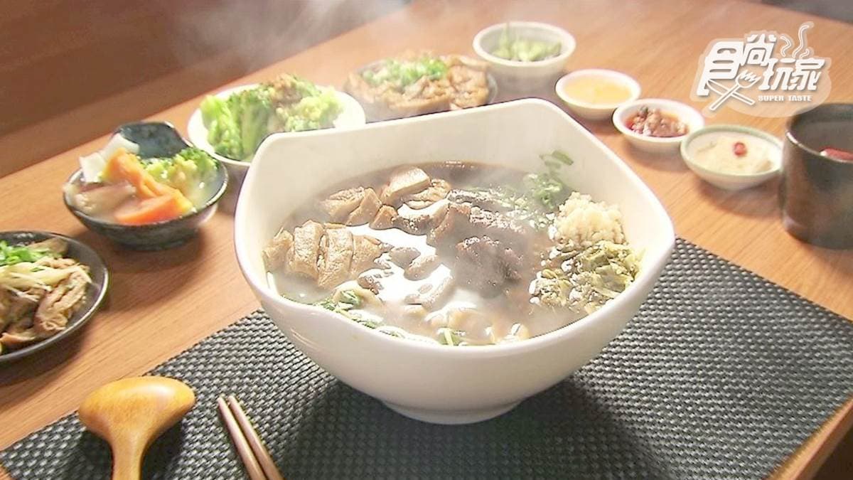 一頭牛只做6份牛肋條！這家金牌牛肉麵沒預訂吃不到