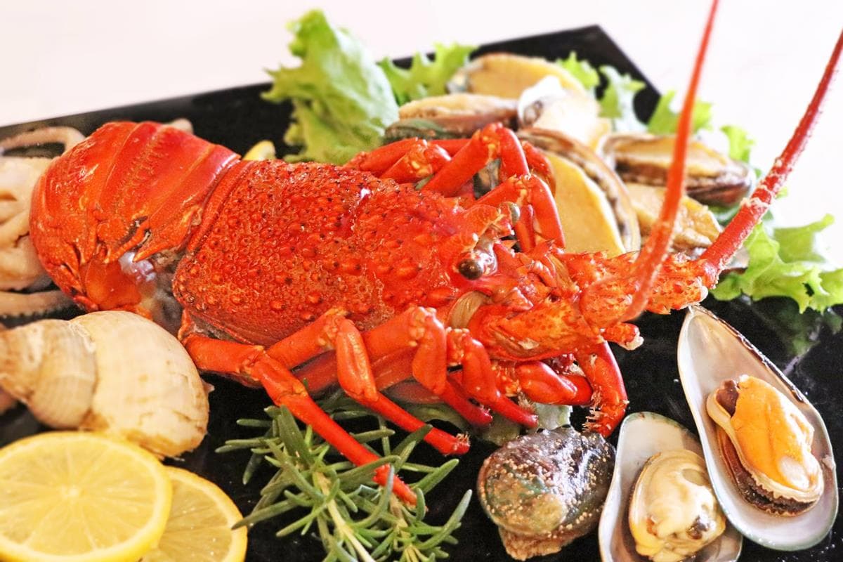 限時3個月！最狂吃到飽「波士頓龍蝦、鮑魚、螃蟹」現流海鮮也無限供應