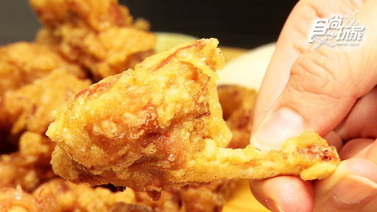 神級炸全雞!南洋咖哩春雞鮮嫩多汁,沾特製「參八醬」有驚喜 神級炸全雞!南洋咖哩春雞鮮嫩多汁,沾特製「參八醬」有驚喜