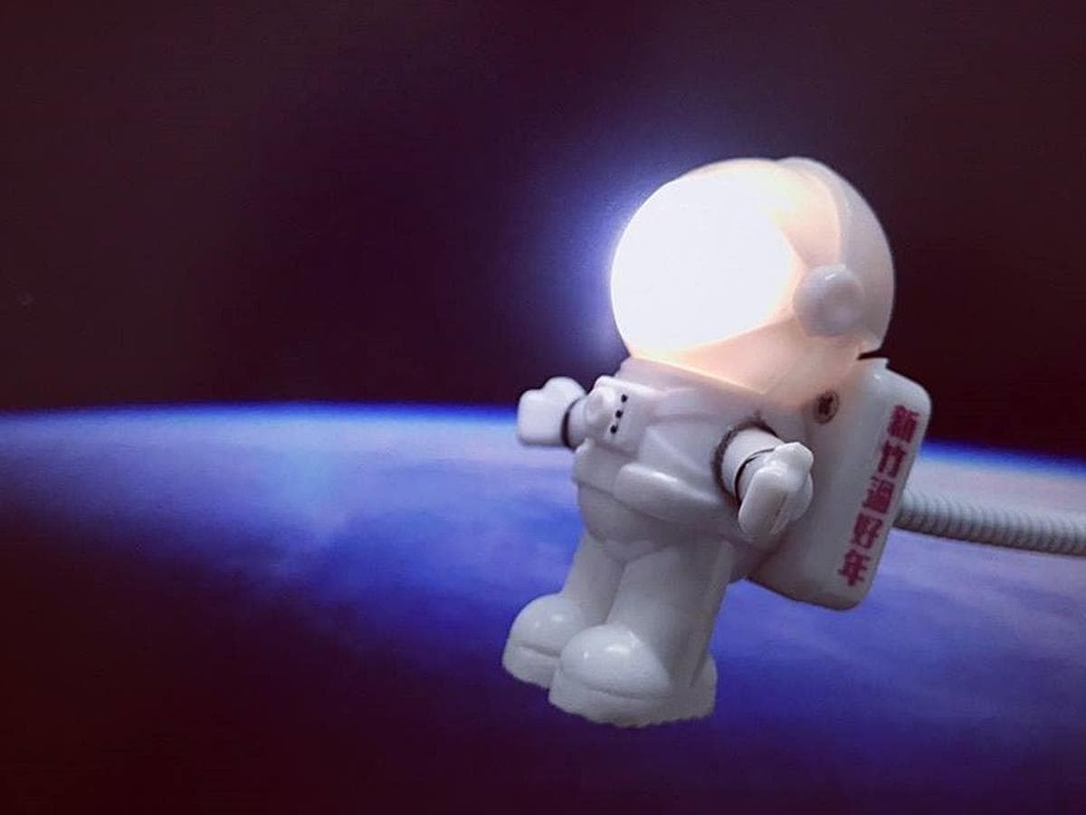 超萌太空人豬豬！宇宙系燈會「7公尺漂浮地球」登場搏版面