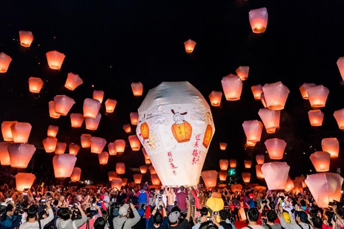天燈免費放！超浪漫「2019平溪天燈節」百盞齊放，今年只限2場