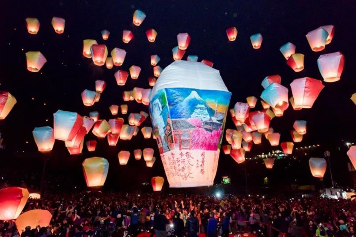 天燈免費放！超浪漫「2019平溪天燈節」百盞齊放，今年只限2場