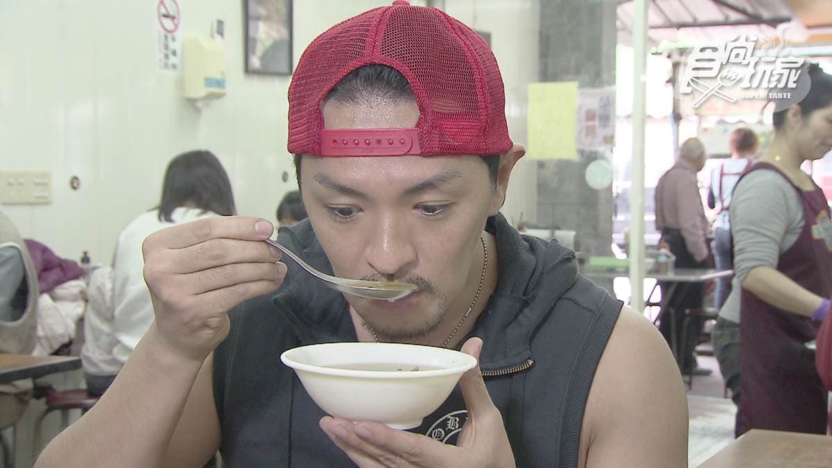 雲林人最愛早餐!米糕、魷魚羹、冬瓜排骨酥湯,每一口都是回憶 雲林人最愛早餐!米糕、魷魚羹、冬瓜排骨酥湯,每一口都是回憶