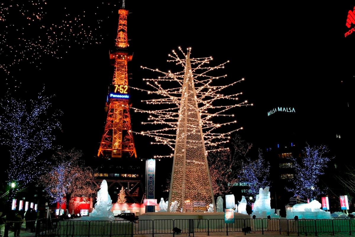 冬季最夯旅遊地!白雪世界「巨型冰雕、燈火秀」3大夢幻雪祭列清單 冬季最夯旅遊地!白雪世界「巨型冰雕、燈火秀」3大夢幻雪祭列清單
