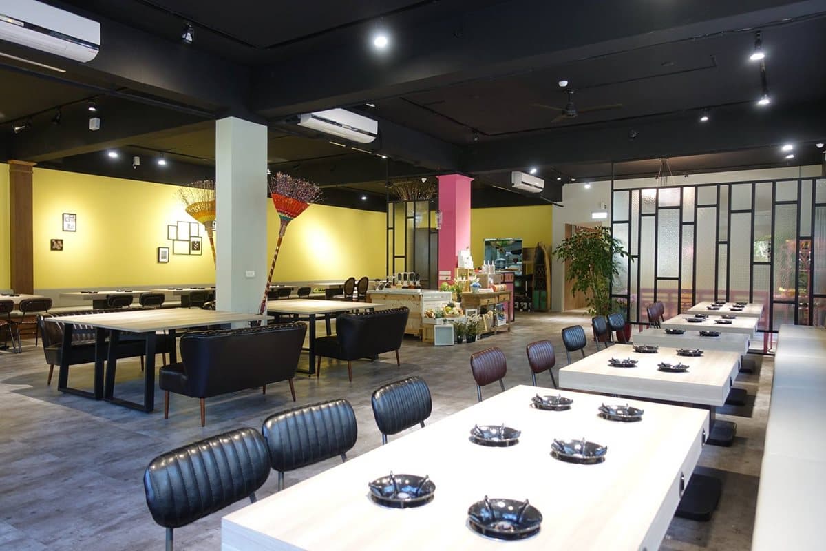 【新開店】宜蘭最新景觀餐廳！彩虹階梯、透明天空步道　必點「兔子麻辣鍋」 