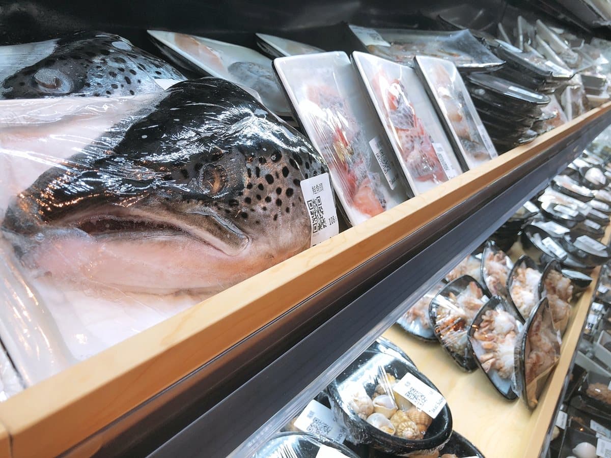 【新開店】台北最大超市火鍋！海霸王「前鎮水產」300種新鮮食材，60元副食吧吃到飽