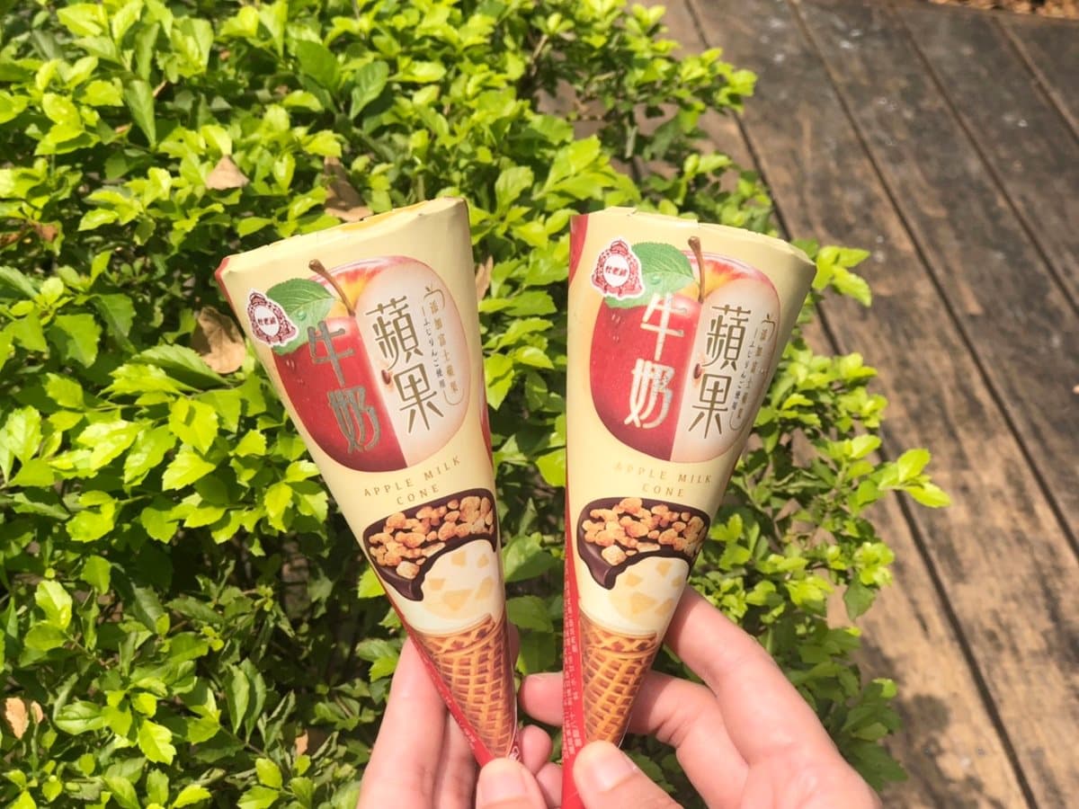 吃得到蘋果丁！杜老爺新品「蘋果牛奶甜筒」，目前只在這家超商賣