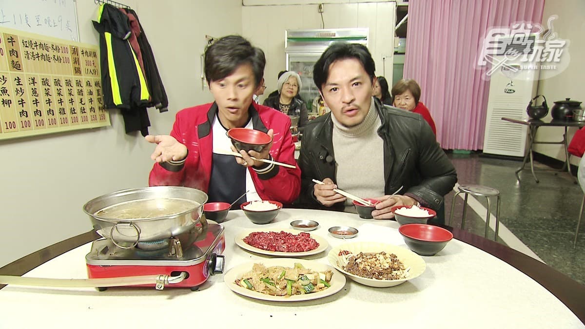 網路搜不到？嘉義在地人才知的隱藏版「溫體牛肉鍋」，湯頭有祕密武器