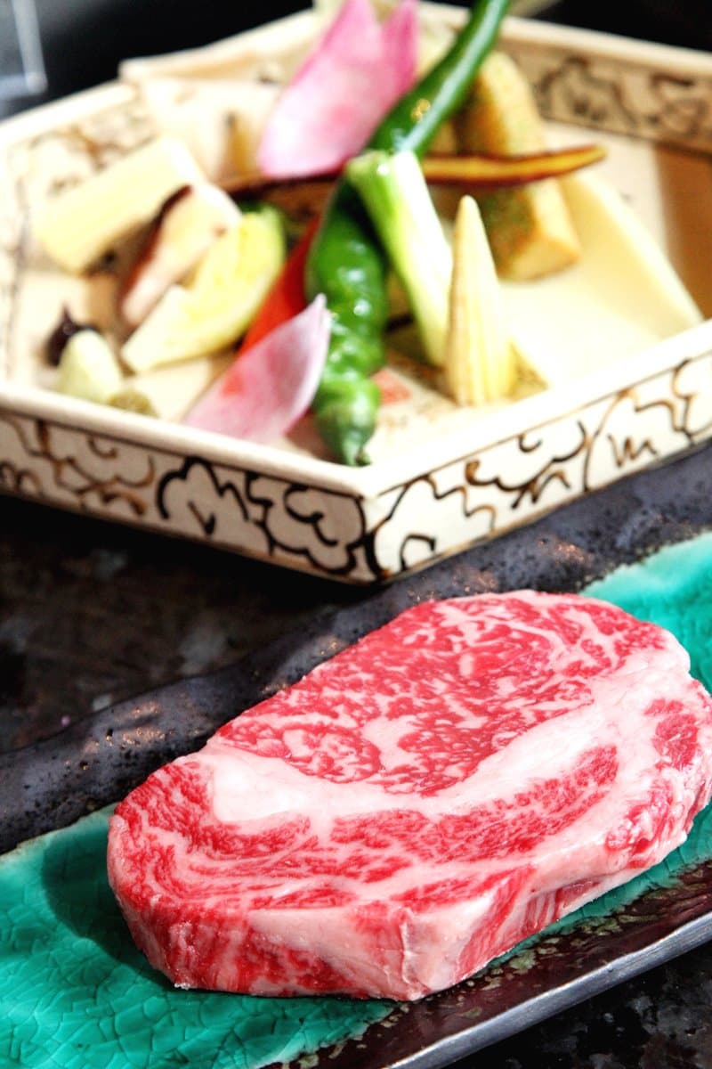【新開店】全台最高景觀「燒肉懷石餐廳」 享無敵夜景、「和牛魚子醬」吃法好狂