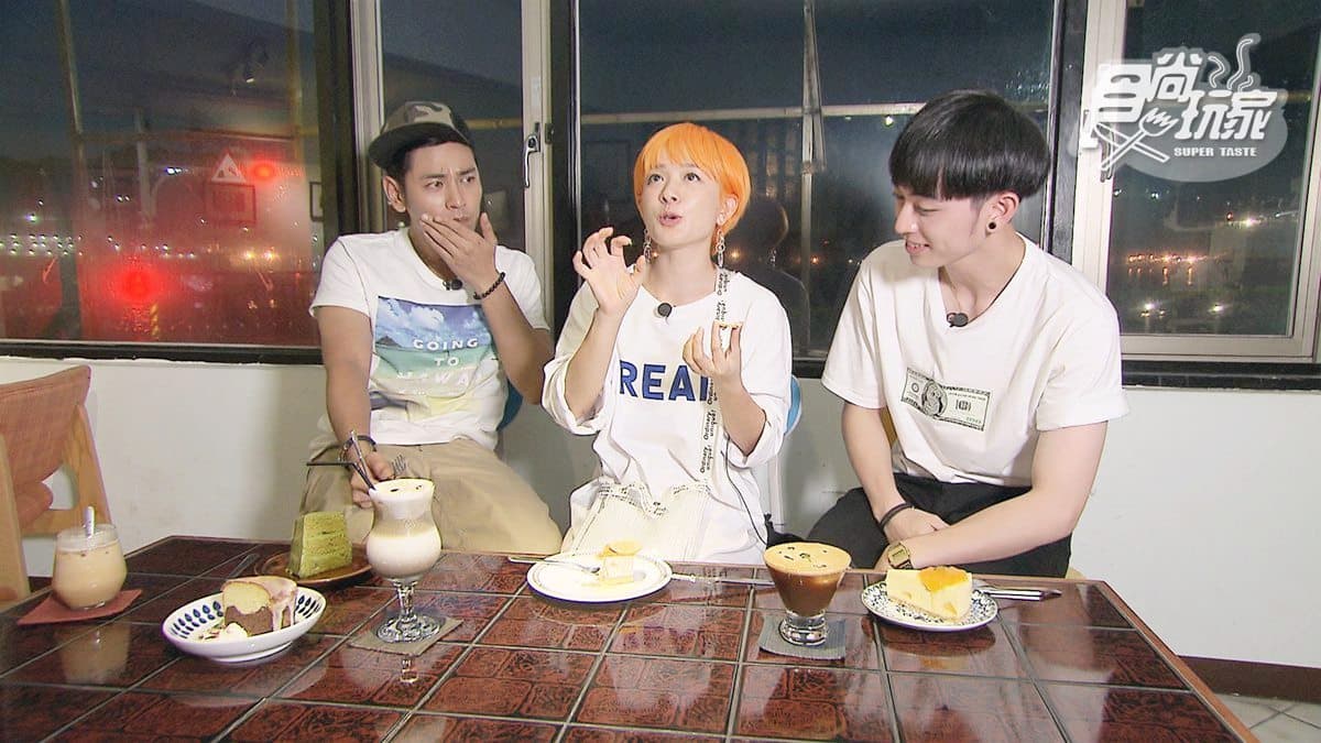 基隆超療癒下午茶！吃「檸檬半凍冰糕」「抹茶控」配港灣海景