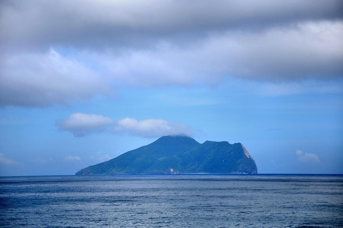 出船玩一波!3月解禁「龜山島」開放登島,賞鯨豚最佳時機趁現在 出船玩一波!3月解禁「龜山島」開放登島,賞鯨豚最佳時機趁現在