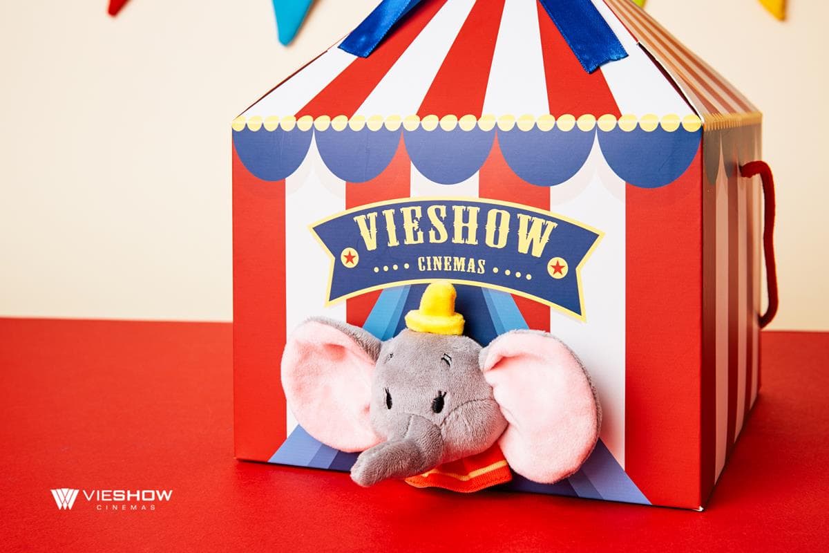 【抽獎】天呀是Dumbo!全球獨家「小飛象爆米花袋」玩偶、禮物盒全收 【抽獎】天呀是Dumbo!全球獨家「小飛象爆米花袋」玩偶、禮物盒全收