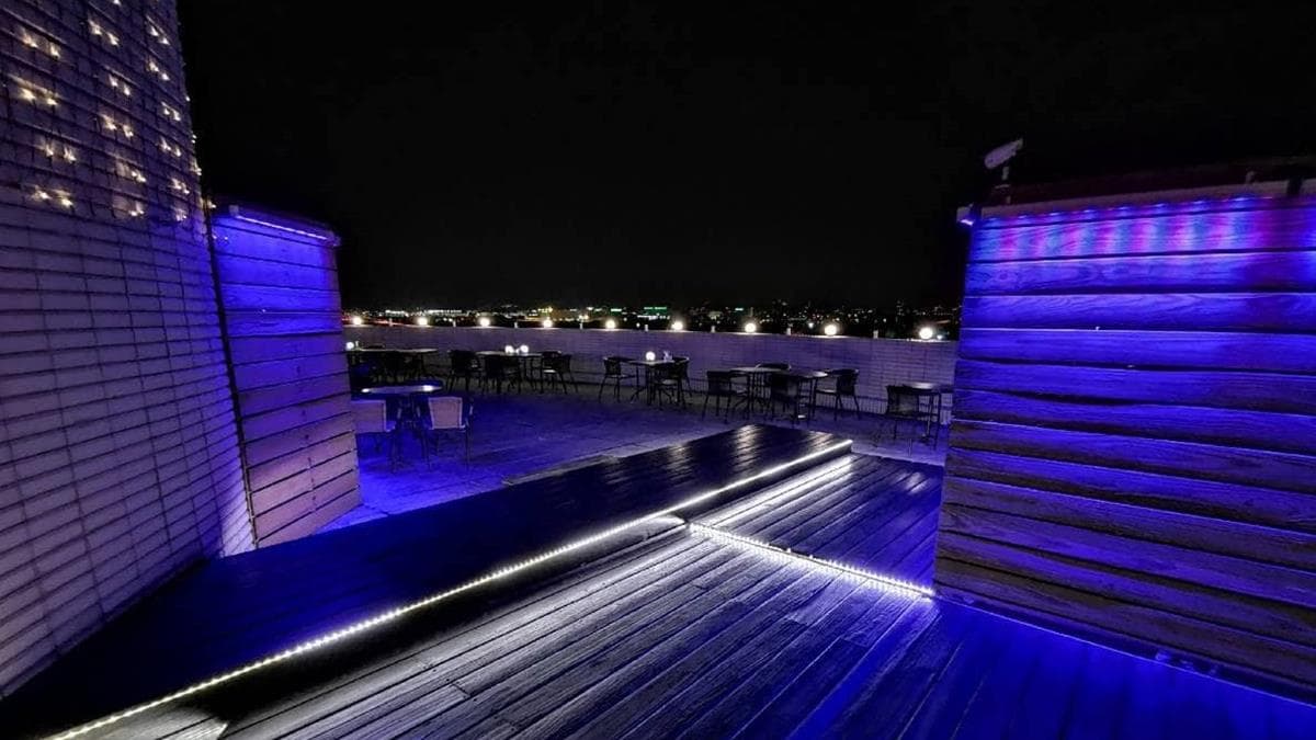 看飛機起降、賞百萬夜景!距離超近「賞飛機景點」浪漫景觀餐廳正夯 看飛機起降、賞百萬夜景!距離超近「賞飛機景點」浪漫景觀餐廳正夯