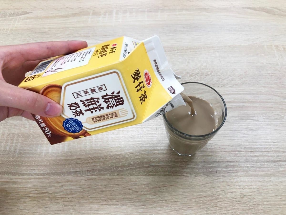 辦桌麥茶變身「濃鮮奶茶」＋新話題「紅龍奶茶」，網友：我是不是買錯了