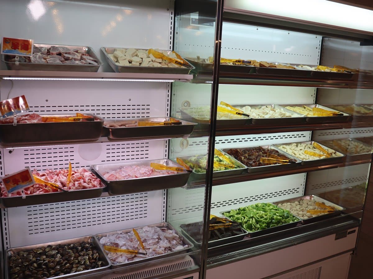 【新開店】林口也有了！雙北「最大水道流水蝦」　超大烤盤一次烤到爽