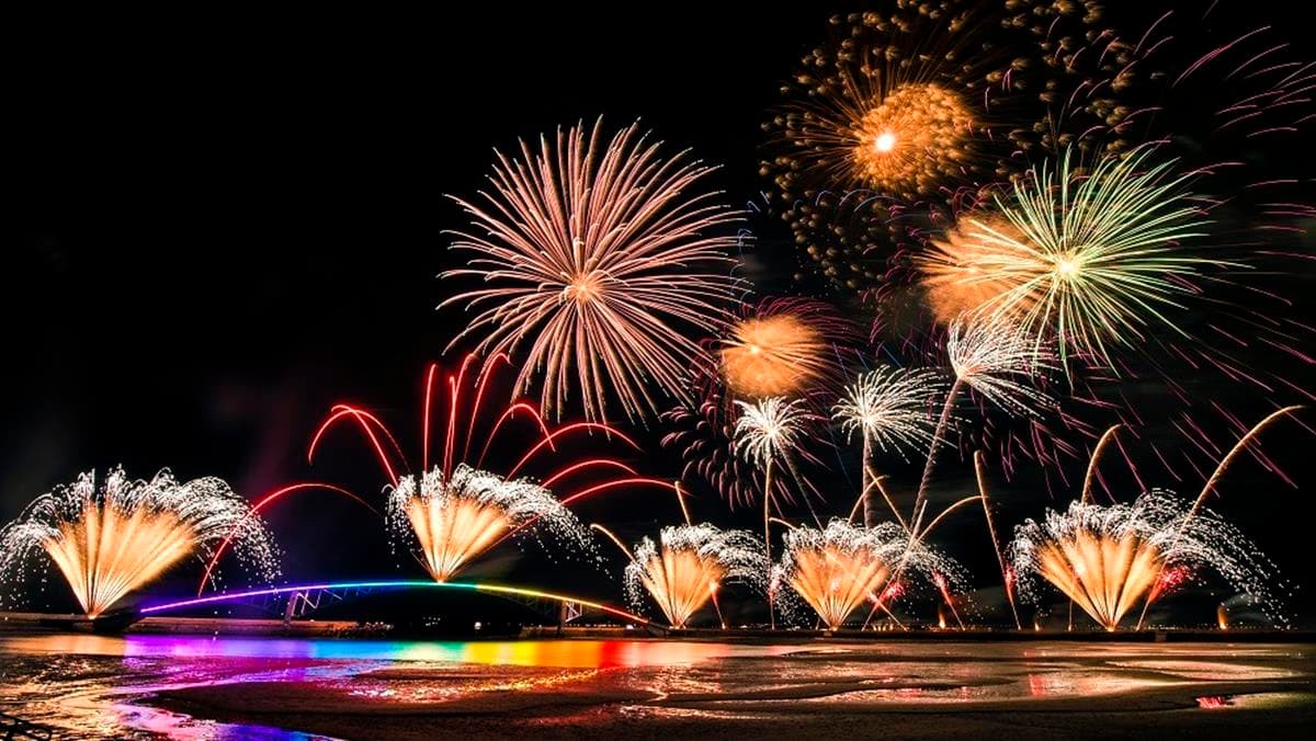百架無人機開場！2019「澎湖國際海上花火節」15分鐘煙火秀必朝聖