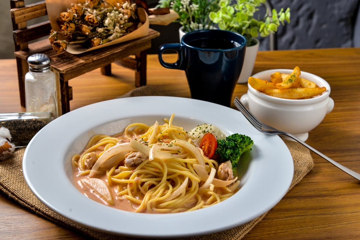 【週一抽餐券】90張直接抽！這波菜單「肉超多」：千元海陸鍋、串肉名店、爆炸牛丼飯