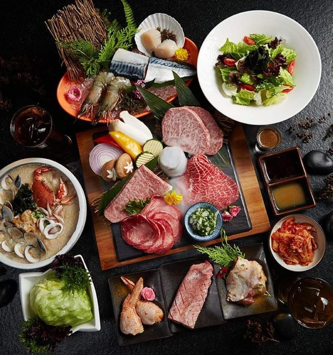 「這7天」來吃賺4000元！台中這家燒肉餐廳「買一送一」！必拍白玫瑰花海