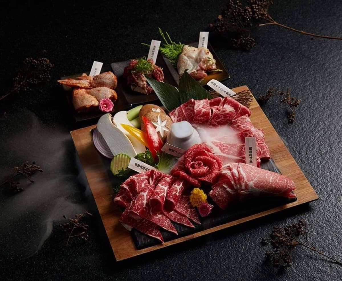 「這7天」來吃賺4000元！台中這家燒肉餐廳「買一送一」！必拍白玫瑰花海